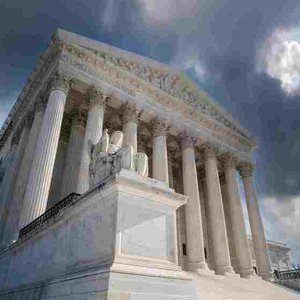 L.A.'s Legal Bigwig Rings Alarm at Bench-Bar Bash