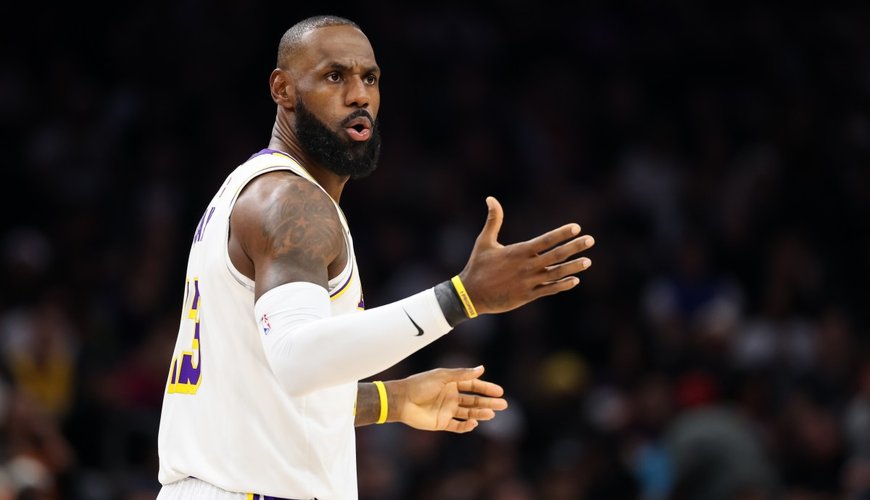 LeBron's Unforgettable Night: Lakers' Dramatic Win Over Suns