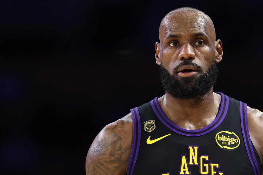 LeBron James Drops the Mic on His Lakers Future