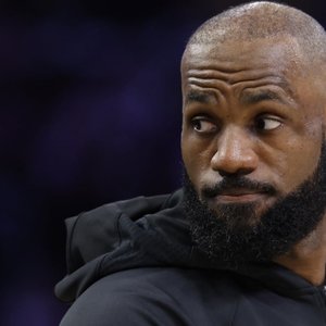LeBron James' Controversial Comments on Israel Stir Up a Storm