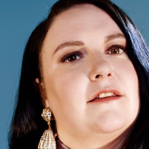 Lena Dunham and the 'Spoonie' Movement: Redefining Strength in Vulnerability