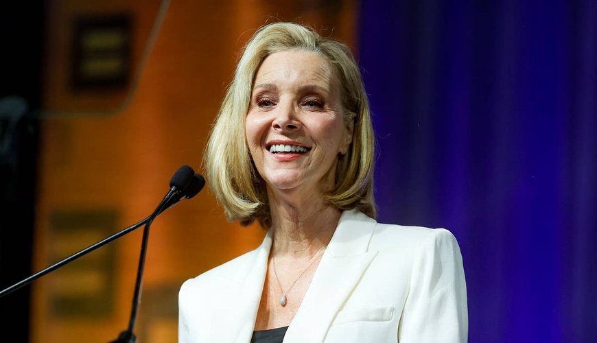 Lisa Kudrow's Timeless Look: Then and Now Celebration