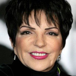 Liza Minnelli Unveils a Hidden Side of Judy Garland: The Comedic Queen of Hollywood