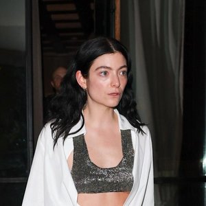 Lorde Stuns with Bra-as-Top Look at Star-Studded Grammys After-Party in LA