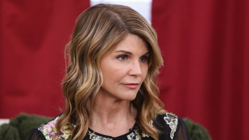 Lori Loughlin Dazzles with Stunning New Hairdo at LA's LACMA Gala
