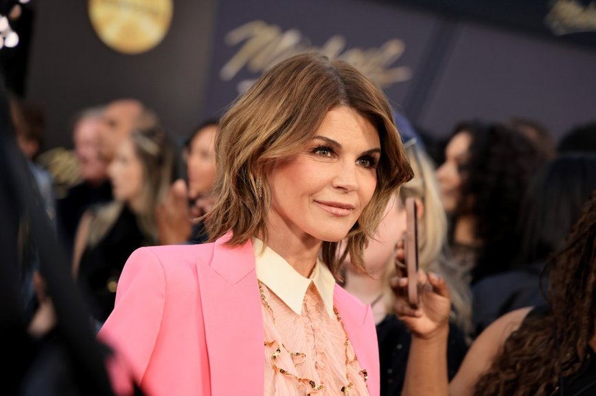 Lori Loughlin's Glam Transformation: The Kris Jenner Connection