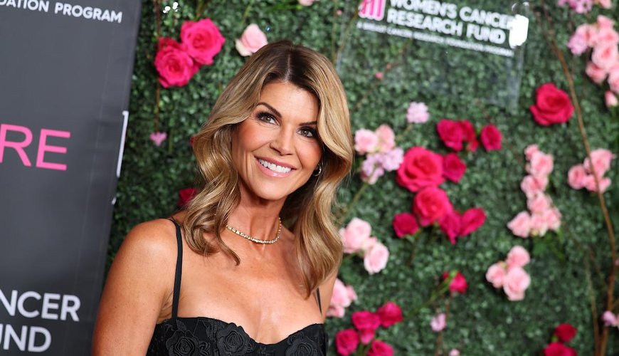 Lori Loughlin's Hollywood Comeback: Rejoining 'When Calls the Heart' Post-Scandal