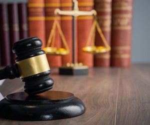 Attorney's Gamble Lands Him Behind Bars: $300K Client Theft in LA