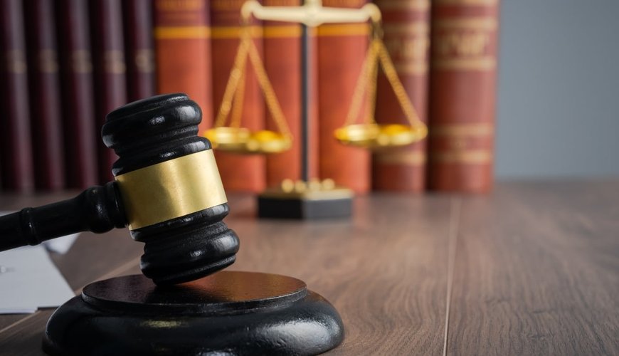 Attorney's Gamble Lands Him Behind Bars: $300K Client Theft in LA