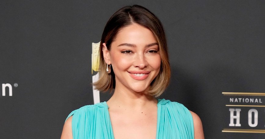 Madelyn Cline Dazzles in a Plunging Blue Gown at San Francisco's NFL Honors