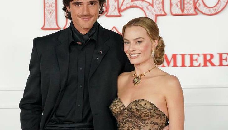 Margot Robbie Dazzles at Star-Studded 'Wuthering Heights' Premiere