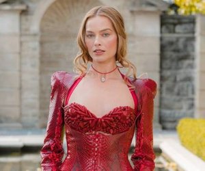 Margot Robbie Steals the Show in a Sizzling Lacy Corset Minidress at Paris Premiere