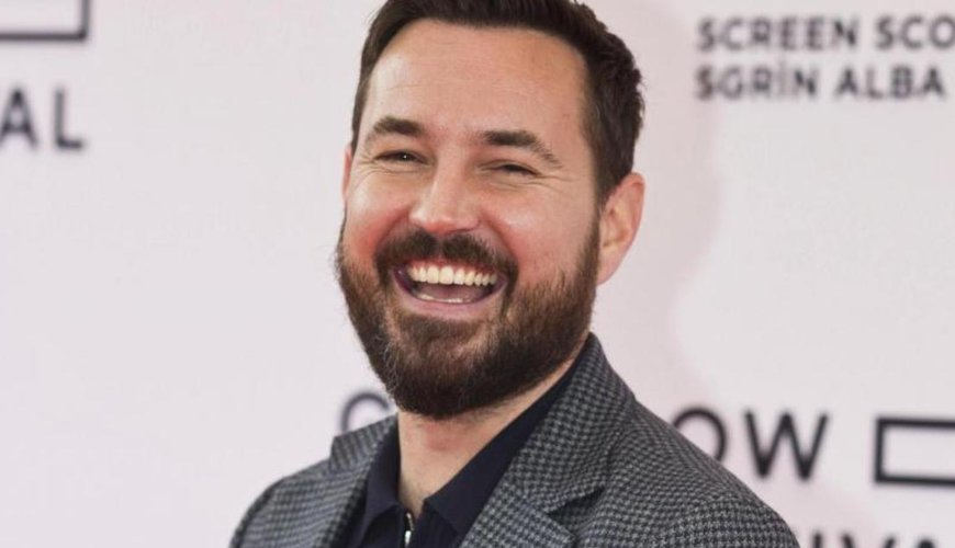 Martin Compston and Warren Brown Bring SoCal Heat to a Vegas Gym Sesh