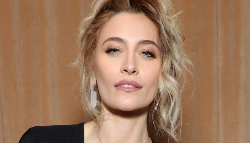 Paris Jackson Stuns at Vanity Fair Bash in Daring LBD