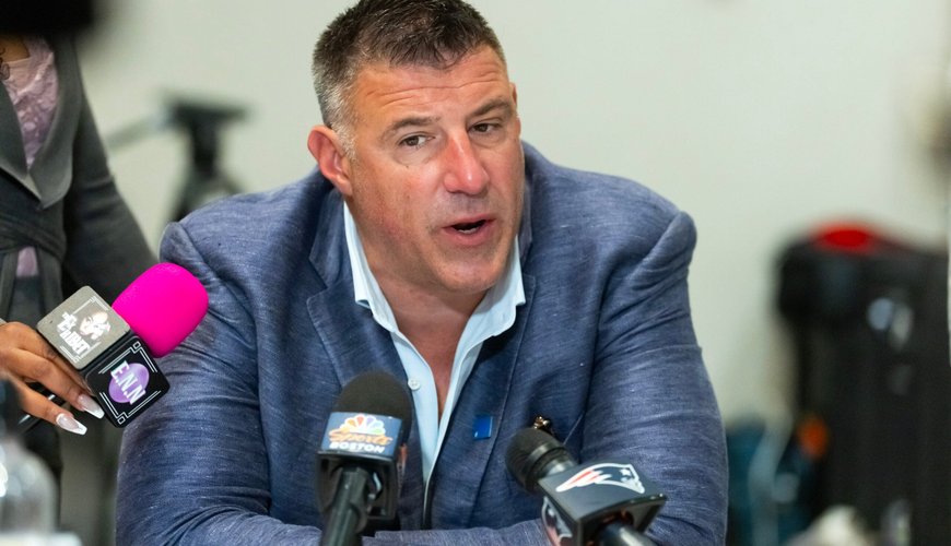 Scandalous Ripple: How Mike Vrabel and Dianna Russini's Drama Might Rock the Patriots' 2026 Kickoff