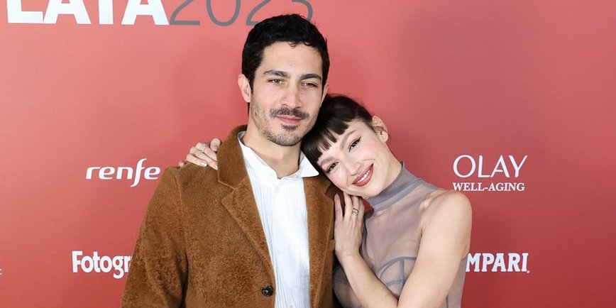 ‘Money Heist’ Queen Úrsula Corberó Drops Baby Bump Bombshell with Chino Darín!