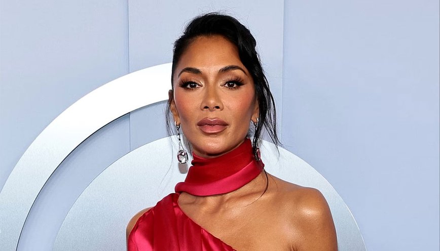 Nicole Scherzinger's Concert: The Lullaby That Put a Fan to Sleep!