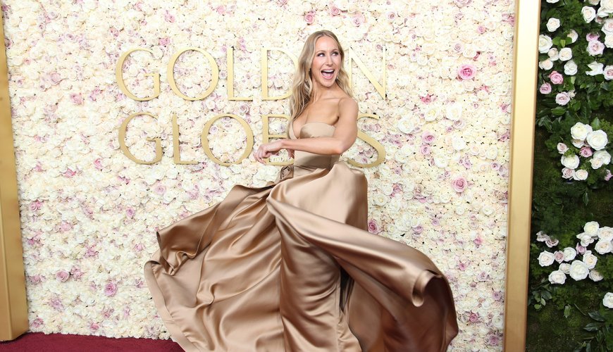 Nikki Glaser Returns to the Golden Globes Stage: A Look Back at Her Iconic Fashion Moments