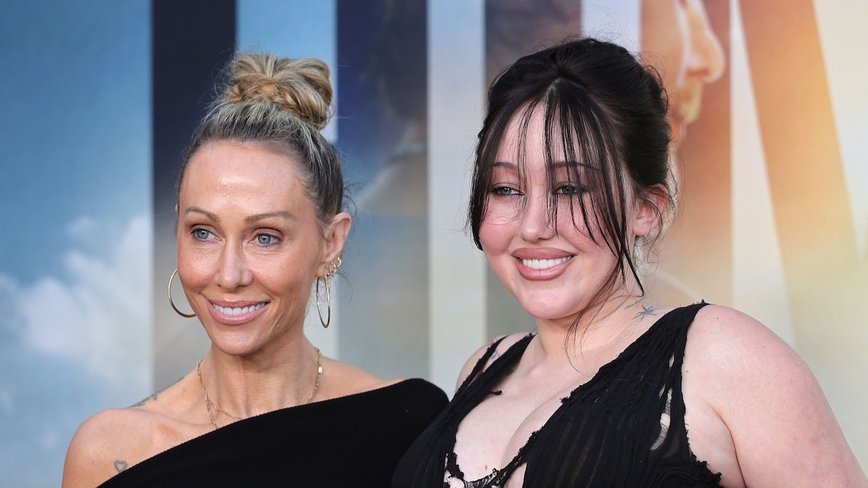 Noah Cyrus and Mom Tish Shine on Red Carpet Amid Family Drama