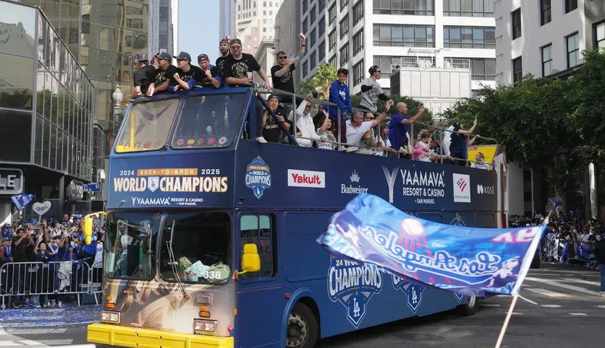 Ohtani Sparks 'Three-Peat' Hopes as Dodgers Celebratory Parade Takes Over LA