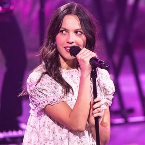 Olivia Rodrigo Shines in Spain While Paris Hilton Rocks L.A. in Style