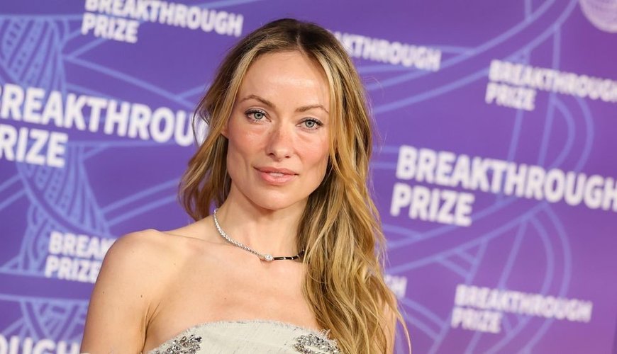 Olivia Wilde Laughs Off Gollum Meme Comparisons After Unflattering Camera Angle