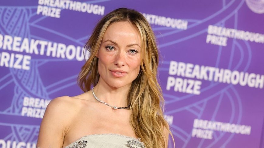 Olivia Wilde Laughs Off Gollum Meme Comparisons After Unflattering Camera Angle