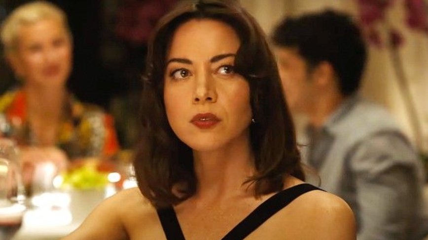 Aubrey Plaza Glows During Glitzy Red Carpet Moment with Growing Baby Bump