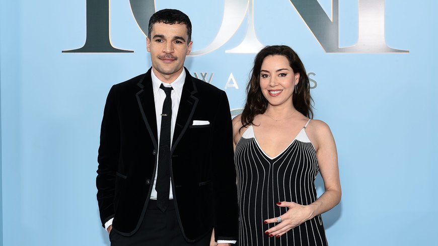 Pregnant Aubrey Plaza and Chris Abbott