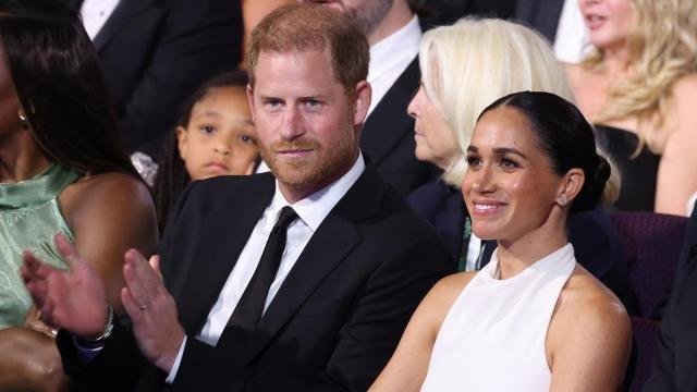 Prince Harry’s Body Language Changes Significantly When He’s Without Meghan Markle, Says Expert