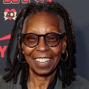 Whoopi Goldberg's Unapologetic Single Life: Embracing the Art of the Hookup