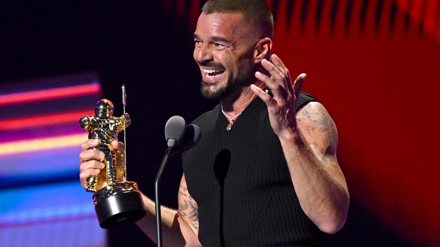 Ricky Martin dedicates Latin Icon Award to his four children at MTV VMAs