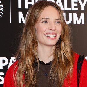 Maya Hawke Shines on the Hollywood Red Carpet with Star-Studded Family