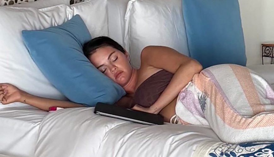 Selena Gomez's Chill Vibes in Cabo: A Snoozy Snapshot Steals the Show
