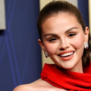 Selena Gomez Shares Heartwarming Rare Beauty Visit with Her Goddaughter