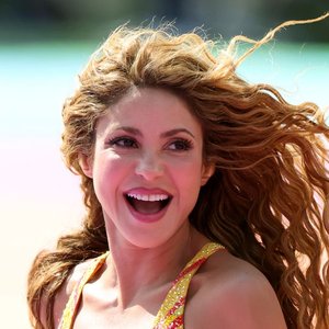 Shakira Turns Back Time at World Cup Finale, Steals Spotlight from Ex Gerard Piqué