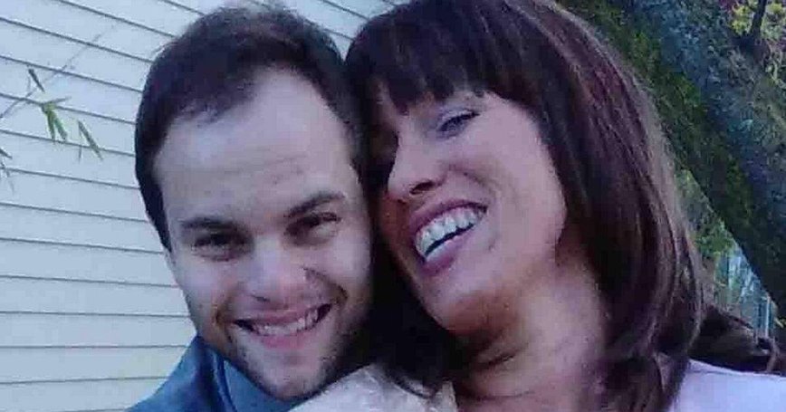 Mother-Son Reunion Sparks Unconventional Romance: A Story of Love and Legal Risks