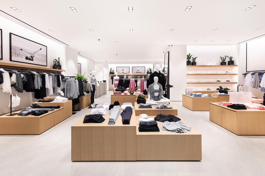 LA’s Alo Yoga Drops in Singapore, Chez Vous Glows Up, and More SoCal Style Vibes!