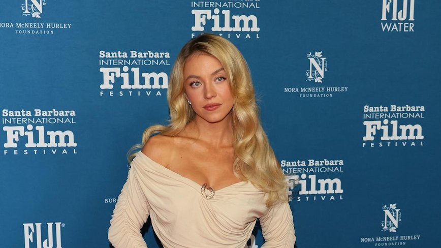 Sydney Sweeney Rocks Old Hollywood Glam in Butter Yellow