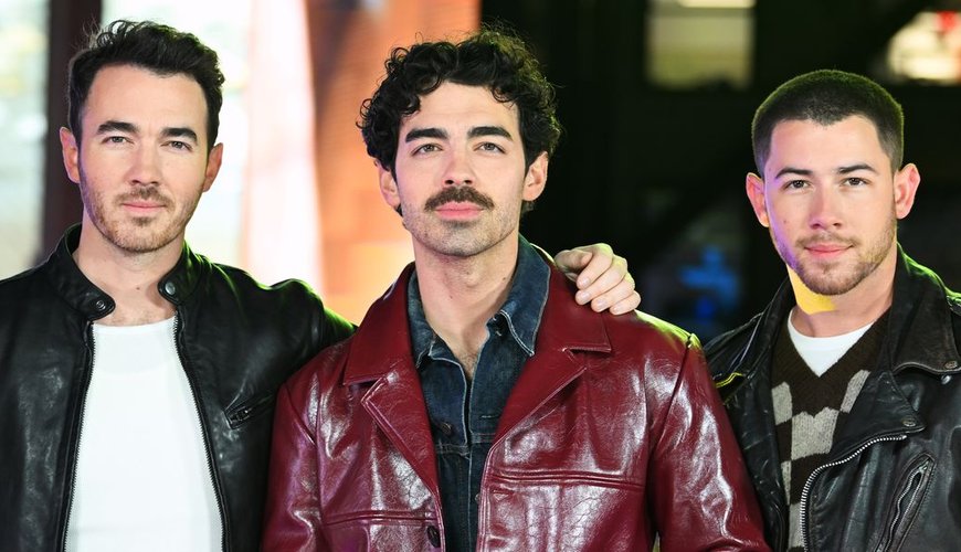 Jonas Brothers Ditch 2025 MTV VMAs for Epic LA Tour Stop - Here's Why!