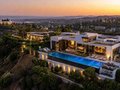 California Dreaming: The Luxe Lives of Latino Celebs