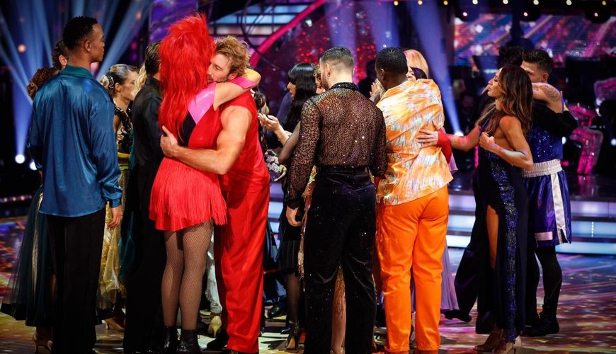 Who Got the Boot on Strictly Tonight? Chris Robshaw Exits as Third Star in SoCal-Style Drama