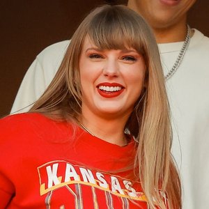 Why Taylor Swift Stays Out of the Spotlight at Chiefs Games